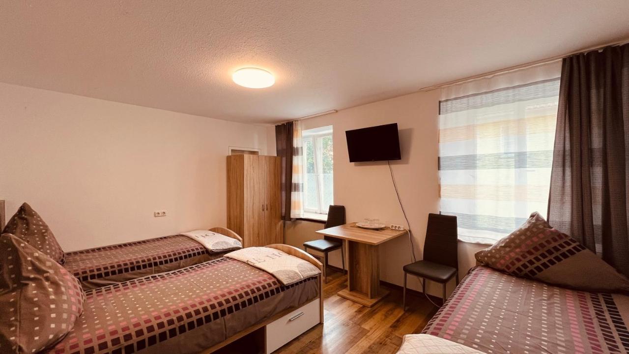 Sehr Zentrales Und Modernes Zimmer In Isny Im Allgau Mit Gemeinschaftsbad Esterno foto