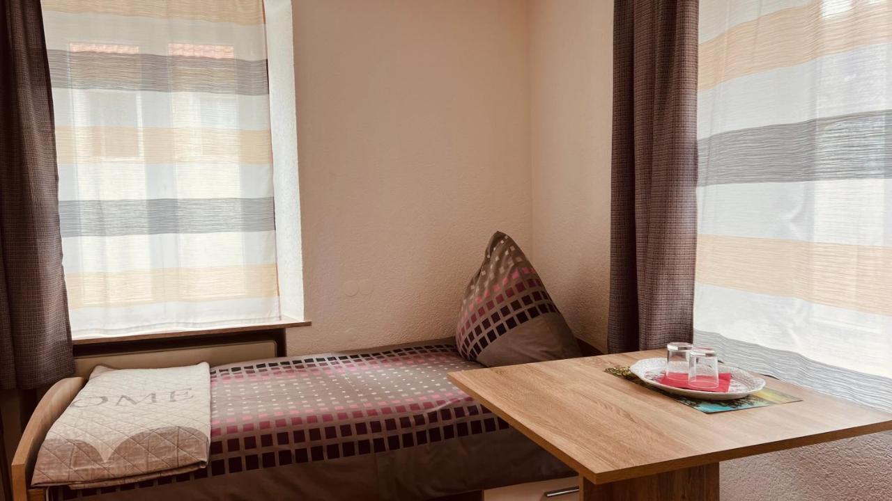 Sehr Zentrales Und Modernes Zimmer In Isny Im Allgau Mit Gemeinschaftsbad Esterno foto