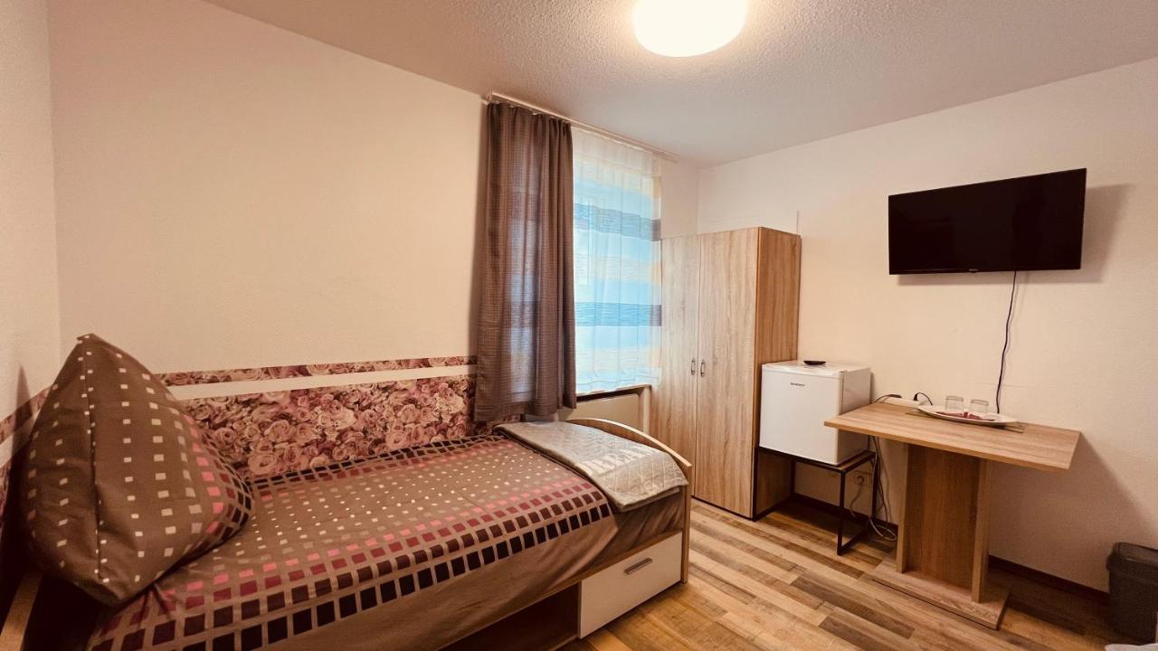 Sehr Zentrales Und Modernes Zimmer In Isny Im Allgau Mit Gemeinschaftsbad Esterno foto